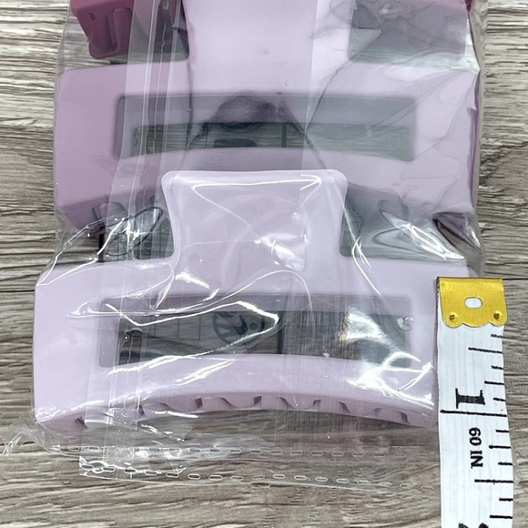 NEW - Hair Claw Clips Matte 4 Piece Set Rectangle Size Medium - Picture 5 of 5